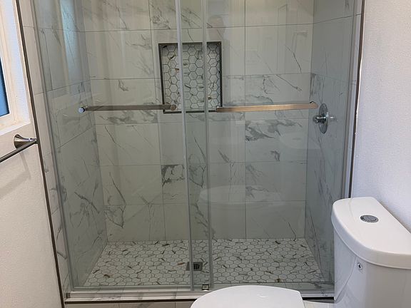 3rd image of 462 N Alessandro Rd #A
