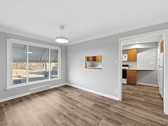 4th image of 2809 Stark Dr