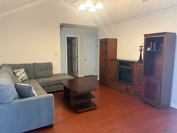 4th image of 167 Sycamore Pl