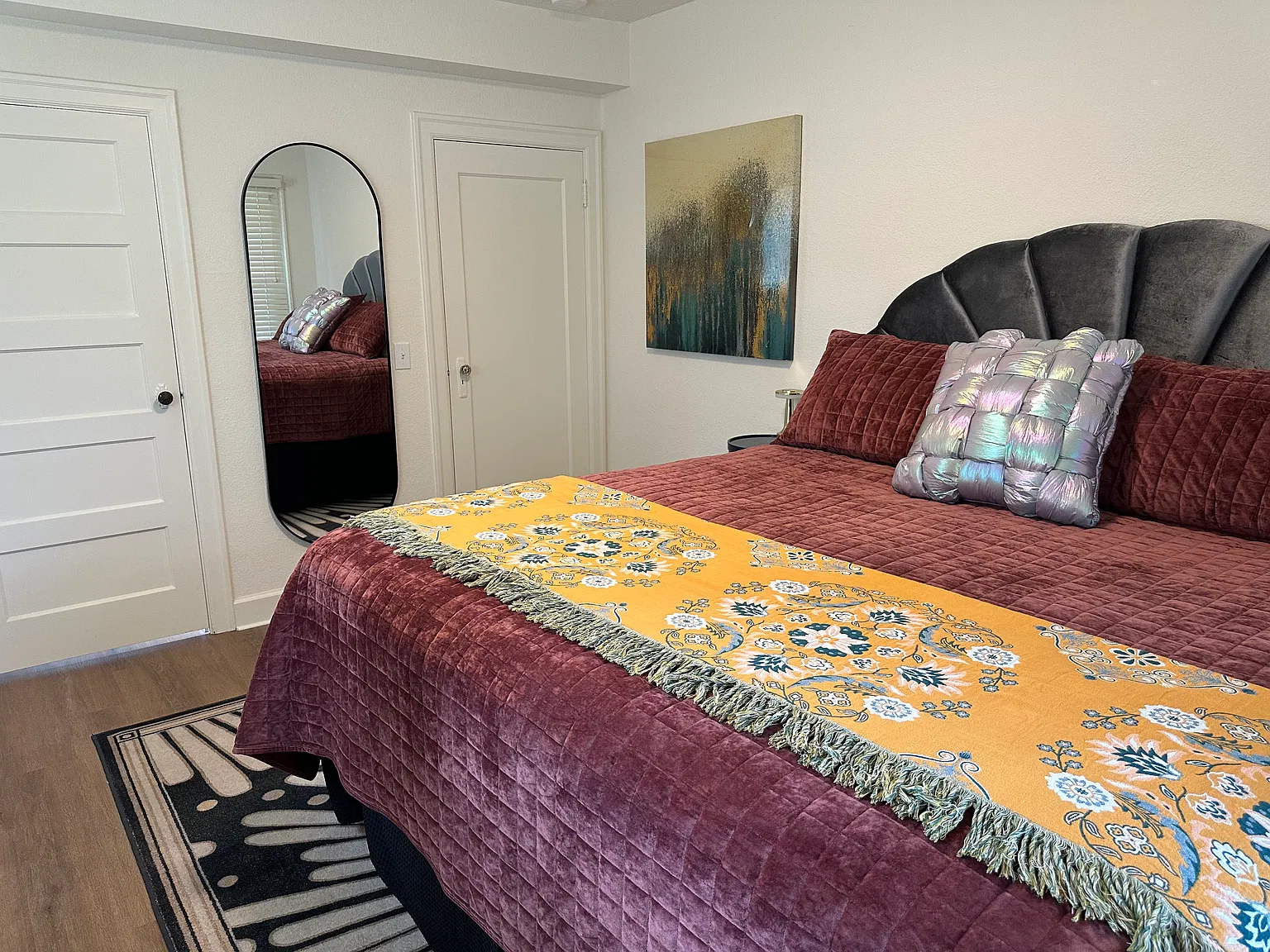 3 bed, 2000 sqft, $3,475 — Photo 4