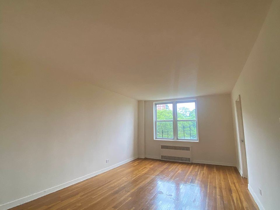 1st image of 5505 Woodside Ave APT 602