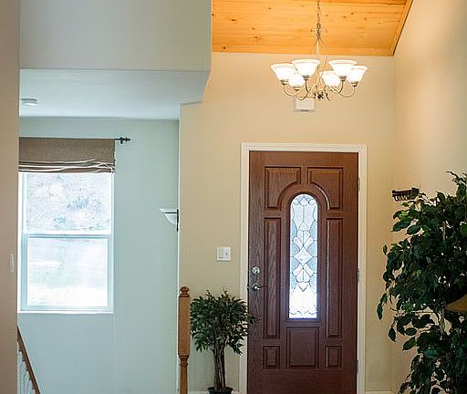 4th image of 23532 Ontario Dr
