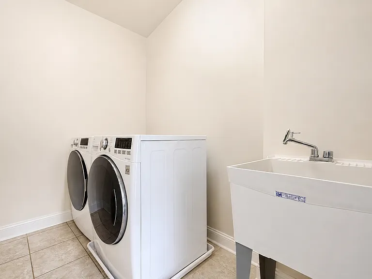 2nd Floor Laundry: Washer and Dryer