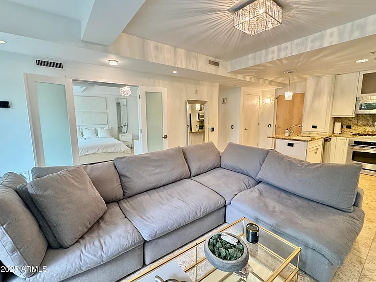 7141 E Rancho Vista Dr #2013 — Photo 6