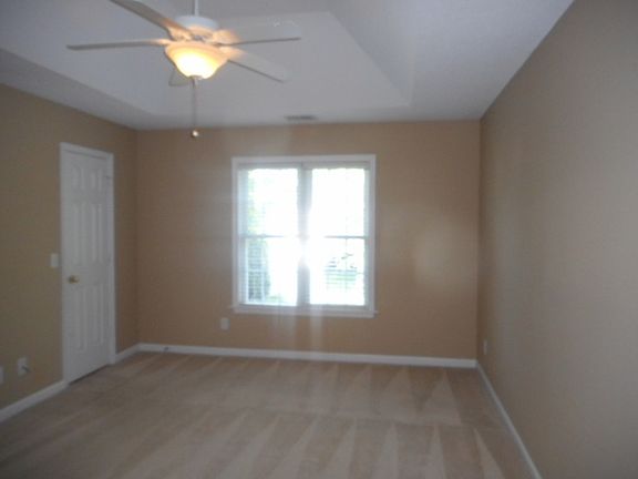 5th image of 503 Crystal Hill Ct
