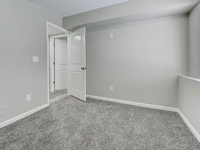 1495 Manitou Blvd — Photo 19