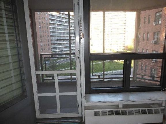 4th image of 61-15 98th St APT 5H