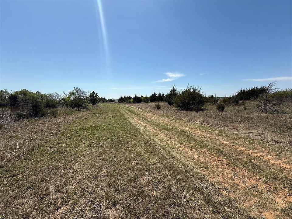 2nd image of 0 N Leo Ave