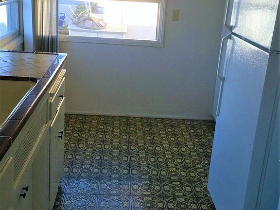 4th image of 4346 Mississippi St