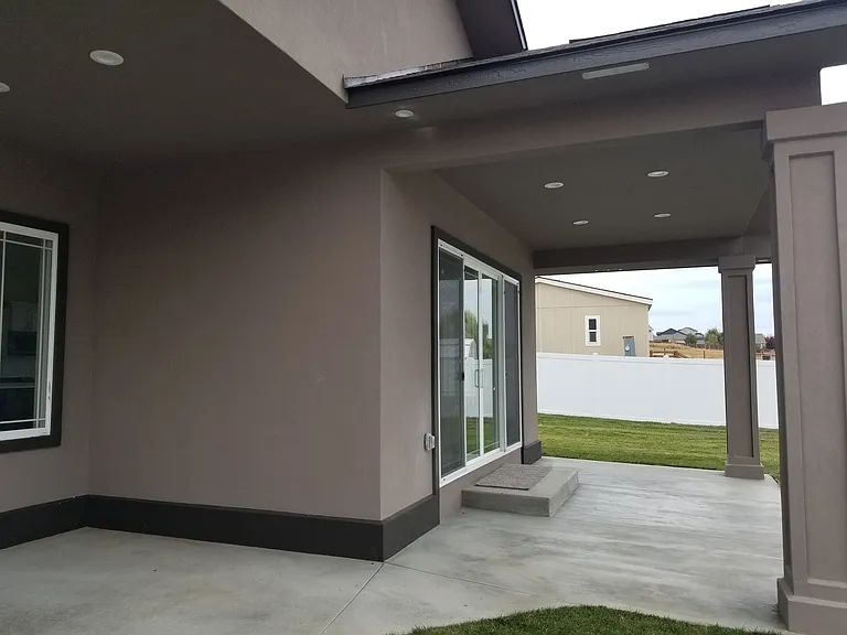 7307 Heathers Way — Photo 3