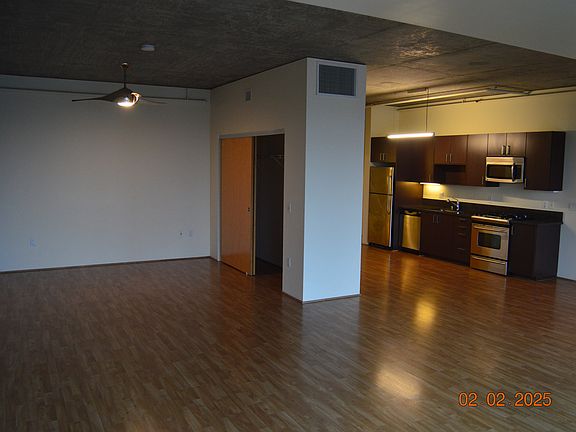 2nd image of 1818 L St Unit 711