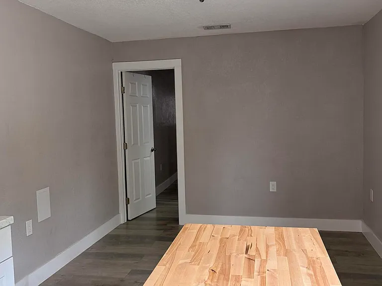 15700 NW 39th Pl — Photo 5