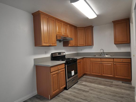 5th image of 204 S Lincoln Ave
