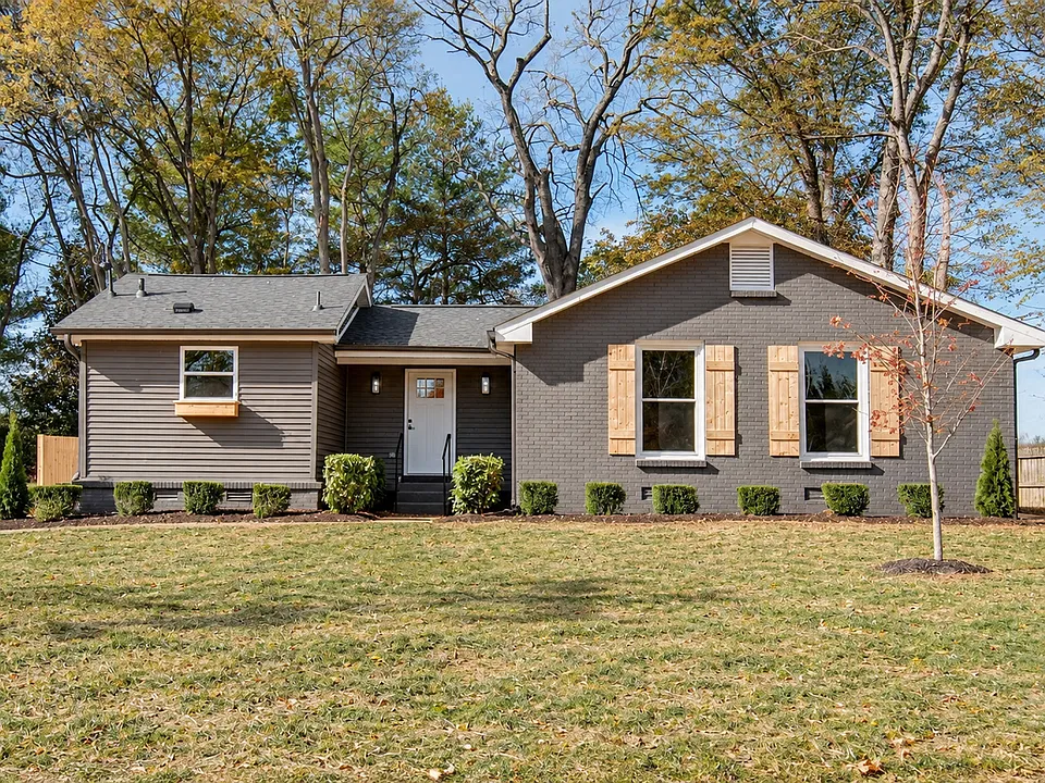 217 Oxford Dr