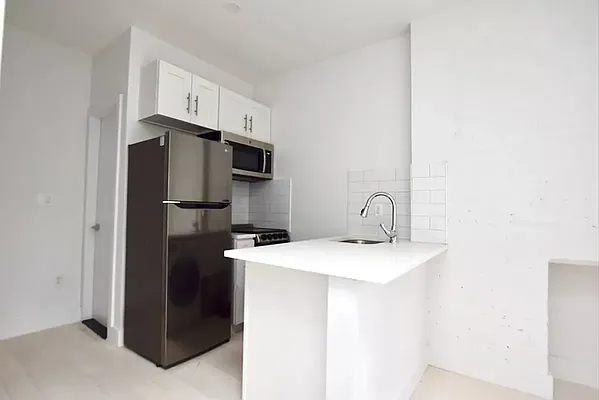 Rented by REAL New York | media 5