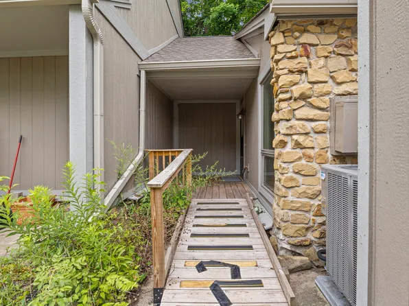 4221 Woodsage Trce, Indianapolis, IN 46237