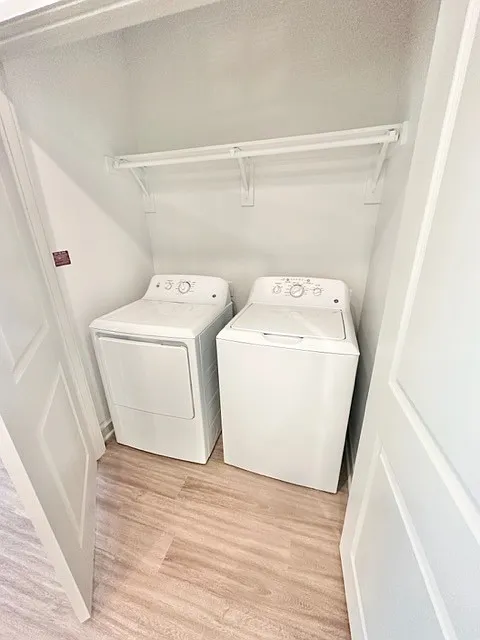 1 bed, 1.0 bath, 725 sqft, $950 — Photo 3