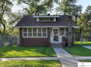 1702 N 31st St, Omaha, NE 68111