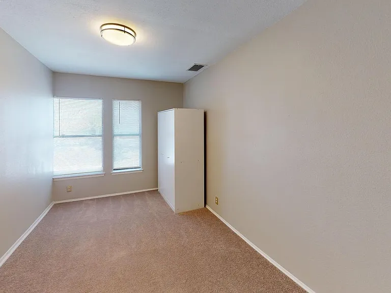 14102 N Hills Village Dr — Photo 12