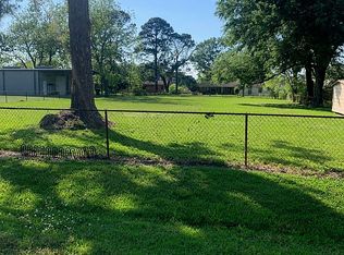 Erwin St, Nederland, TX 77627