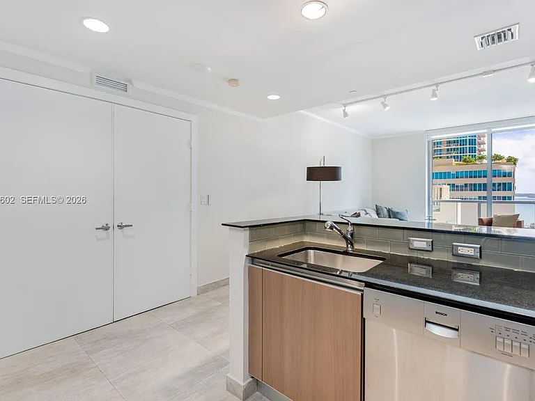 1060 Brickell Ave #1507 — Photo 21