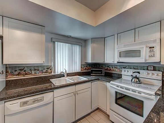 3rd image of 6810 10th Ave W #6810