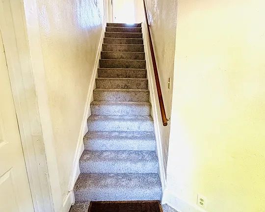 4th image of 807 Court St