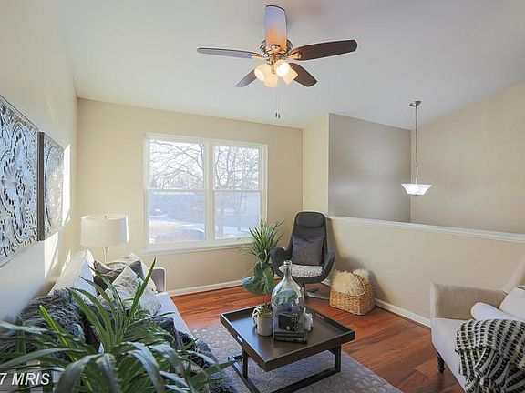 4th image of 1510 Lochaber Ct
