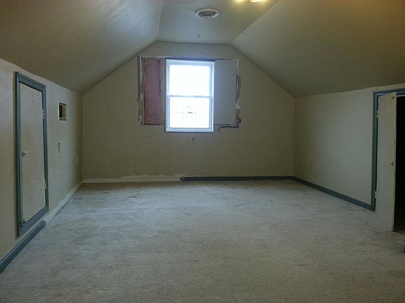4th image of 6210 Gatesgreen Dr