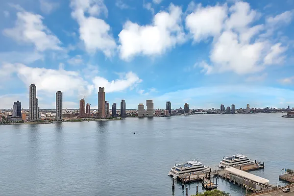 Rented by Compass | media 10