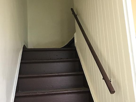 5th image of 922 Hawthorne Ave APT 5