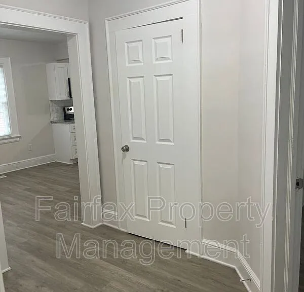 1212 N Miami Blvd — Photo 9