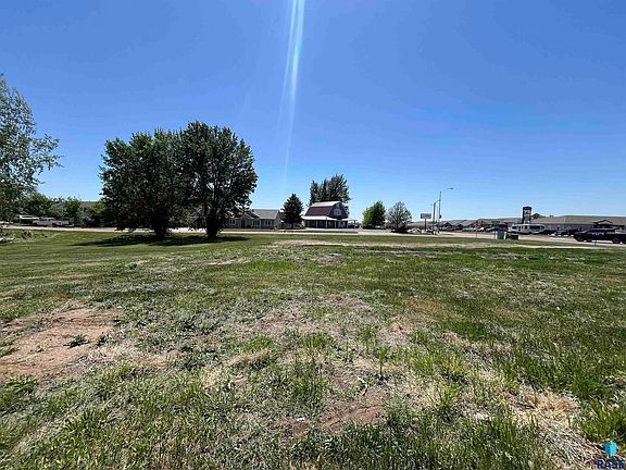 5th image of 500 N Heritage Pkwy