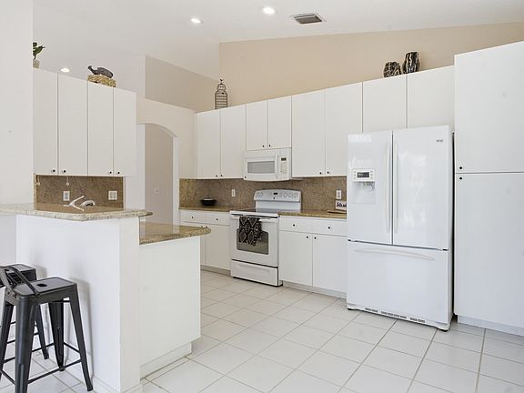 4th image of 12463 Pleasant Green Way