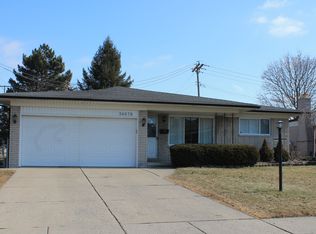 34678 Greentrees Rd, Sterling Heights, MI 48312