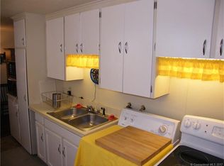 169 Main St APT C, Deep River, CT 06417