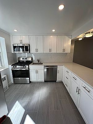 2nd image of 135-20 Hoover Ave APT 3