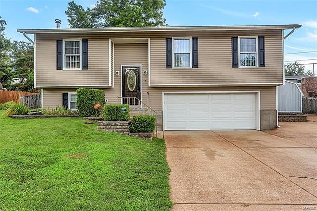 1st image of 4106 Wenzel Ln