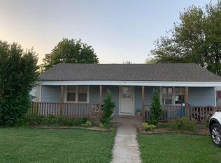 617 7th St, Elgin, OK 73538