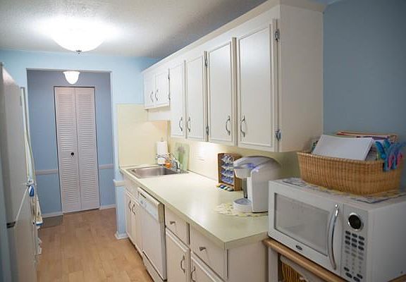 5th image of 220 Bedford St APT 5C