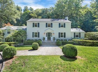 43 Zaccheus Mead Ln, Greenwich, CT 06831