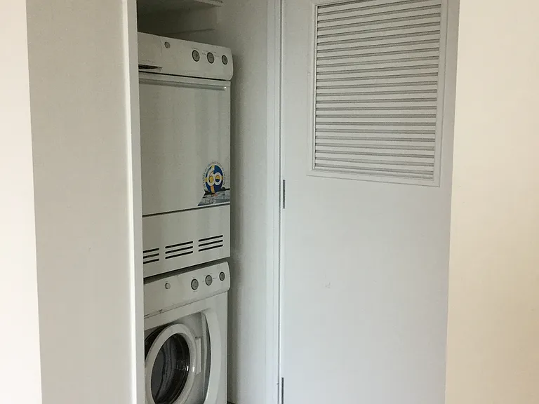 885 6th Ave #29A — Photo 12