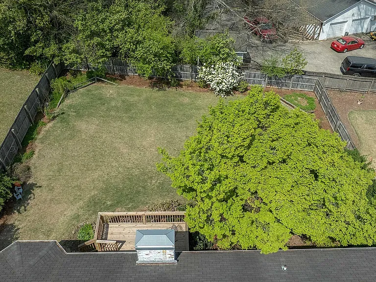 636 Bienville Ln — Photo 12