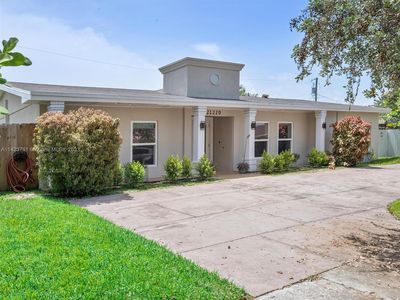 21220 NE 20th Ct, Miami, FL, 33179