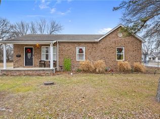 210 S Jefferson St, Frontenac, KS 66763