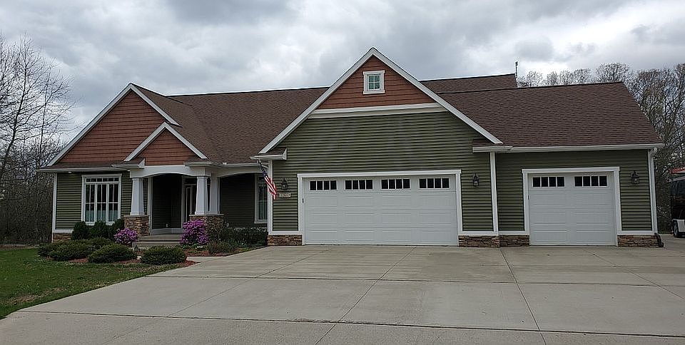 1st image of 12665 Alder Meadow Ct NE