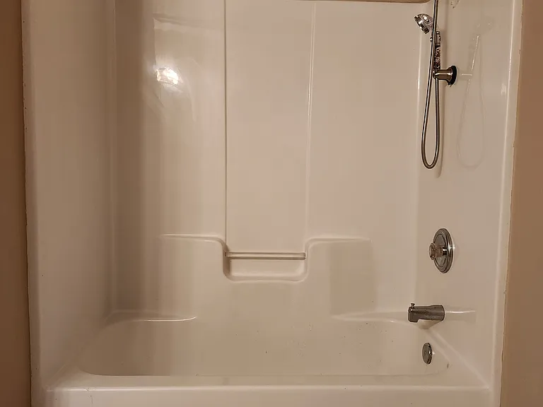 3507 Vista Trl — Photo 9