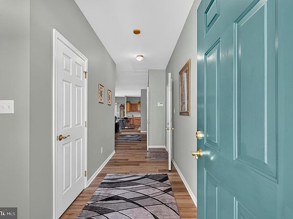 5th image of 1323 Lorewood Grove Rd