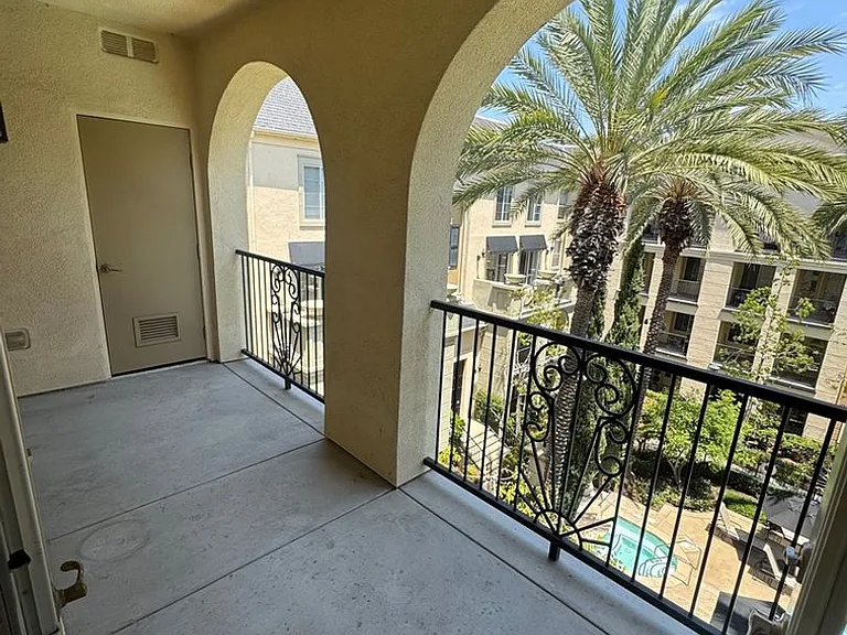 3458 Watermarke Pl — Photo 14