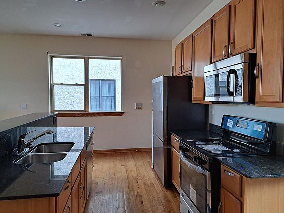 4th image of 6609 S Kimbark Ave APT 4B